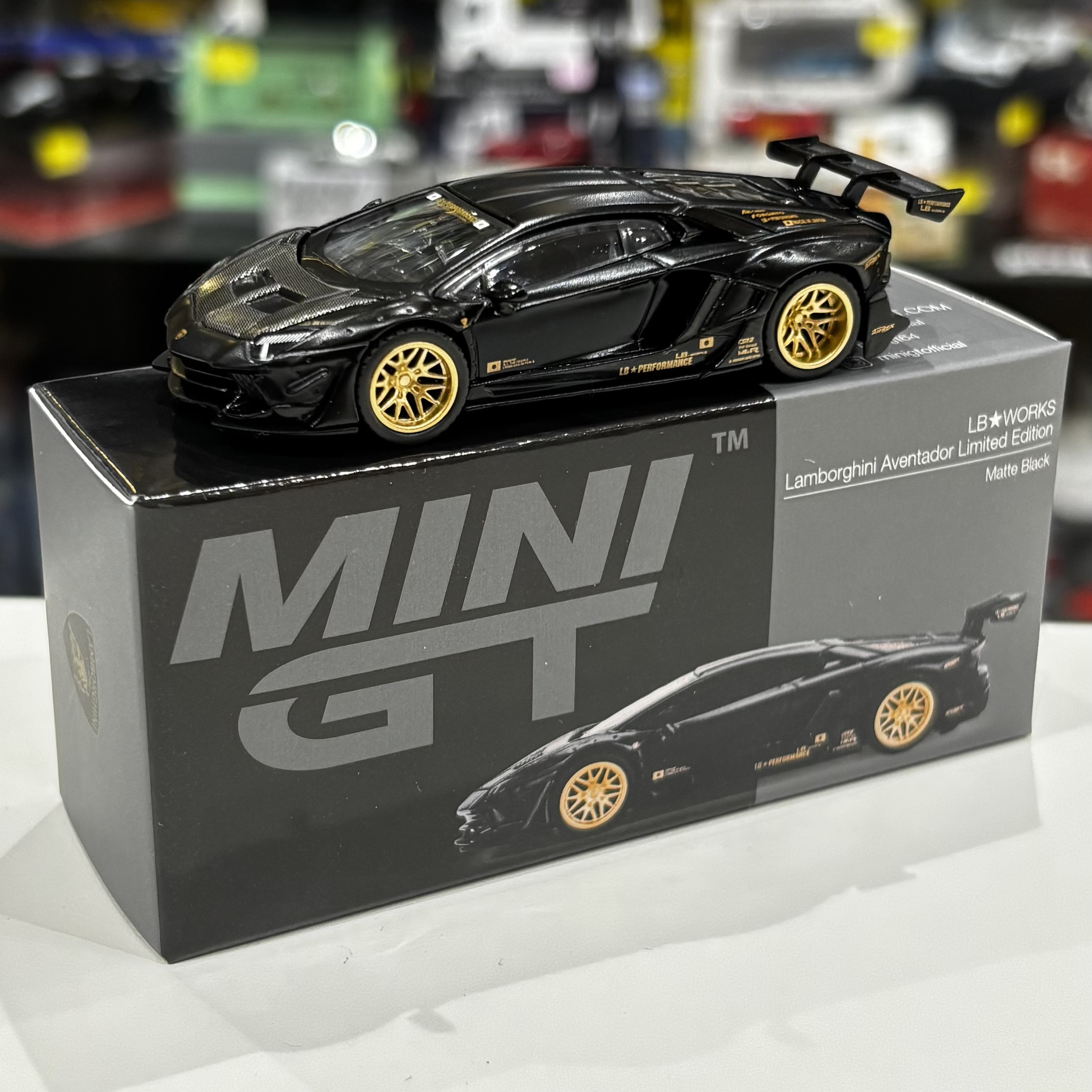 Truescale (TSM) Mini GT 1087-R 1:64 LB★WORKS Lamborghini Aventador Limited Edition matte black