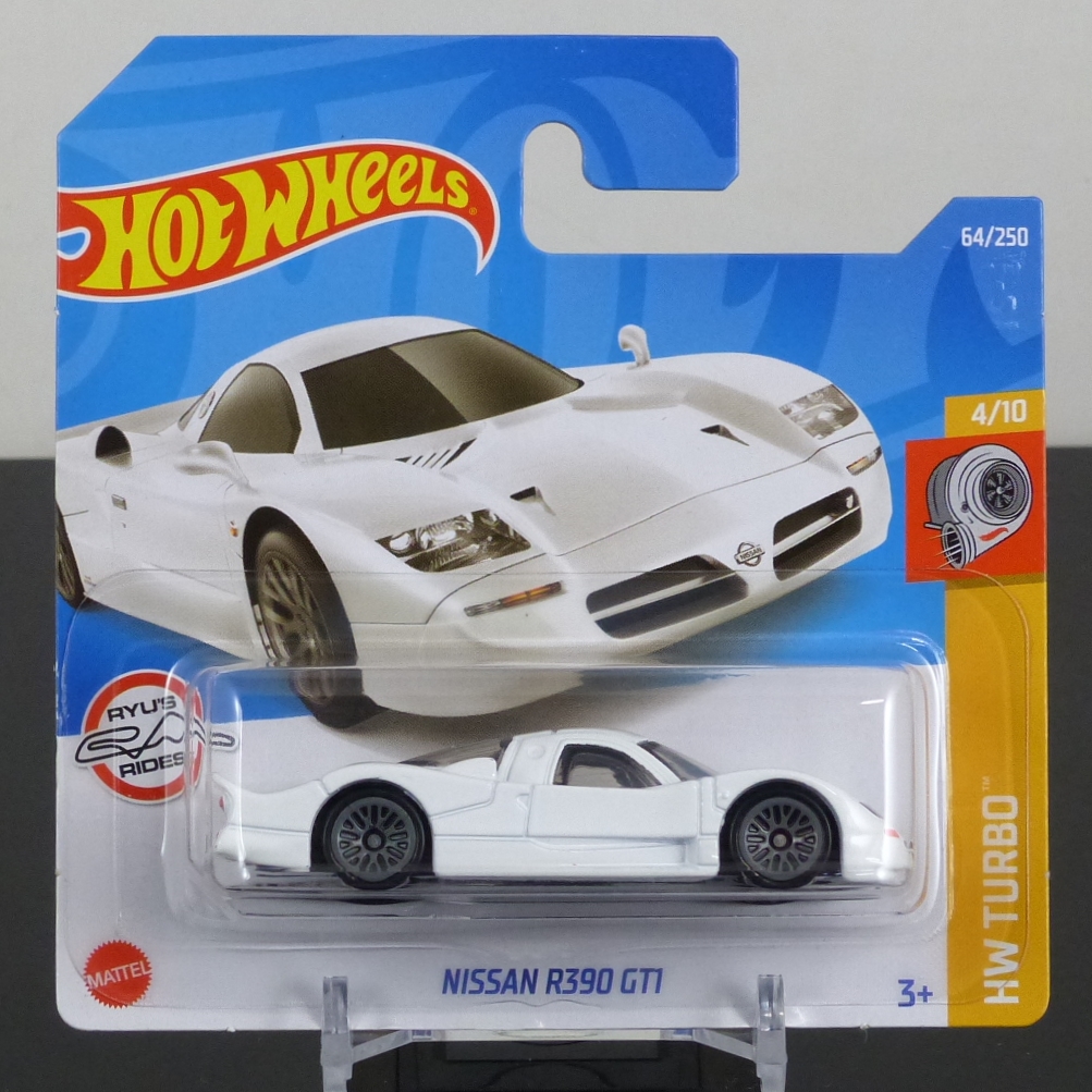 Hot Wheels Mainline 2022 064/250 Nissan R390 GT1 White SHORT CARD SEALED