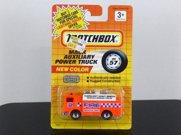 Matchbox International MI 229 MB-57 Mack Auxiliary Power Truck orange USA export version (China) SEALED